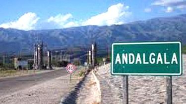 Familia de una menor que se suicidó denuncia a funcionarios judiciales