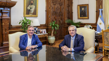 Alberto Fernández recibió en Casa Rosada al&nbsp; gobernador de Catamarca, Raúl Jalil.