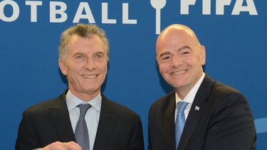 Macri organizará un partido con la Fundación FIFA para combatir el coronavirus