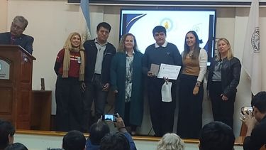la facultad de tecnologia entrego los premios lic. carlos nunez
