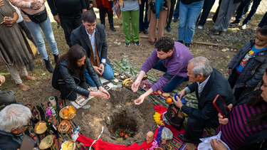 Corpachada en la Casa de la Cultura para agradecer a la Madre Tierra