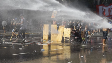 milei llamo delincuentes organizados a los manifestantes y defendio el operativo de seguridad