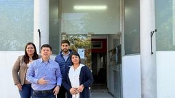 Respaldo. Diputados radicales acompañaron a Cabrera. 
