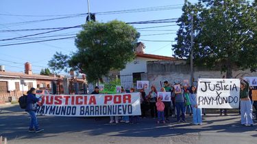 Marcha. Familiares pidieron que se esclarezca el crimen de Raymundo.