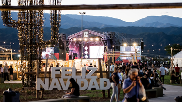 la feria del patio abrio sus puertas con una gran oferta de regalos para estas fiestas