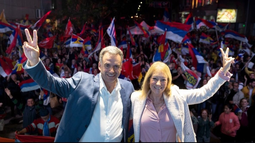 La fórmula Yamandú Orsi Carolina Cosse es ampliamente favorita en Uruguay.