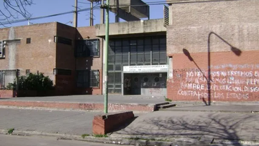 alarmante: una nina fue a un colegio con un arma de fuego y una lista de posibles victimas