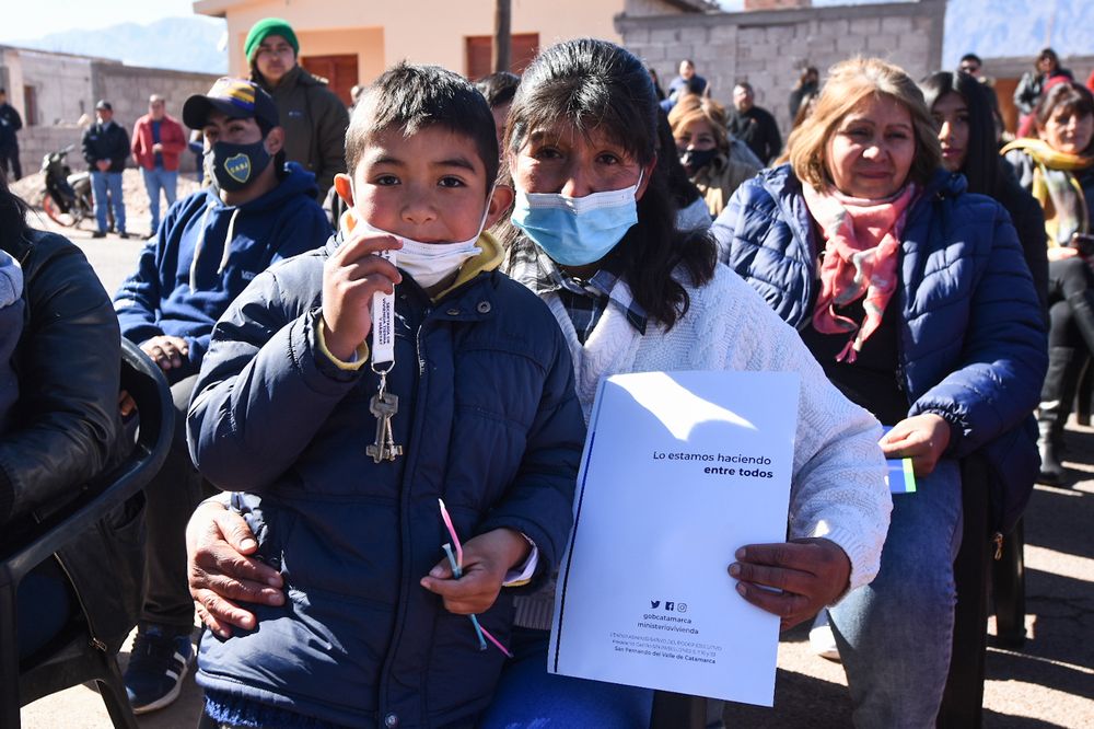 Raúl inauguró más obras y destacó el crecimiento de Fiambalá (6).jpg