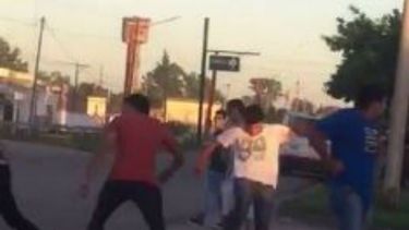 Dos familias protagonizaron una batalla campal en Villa Dolores