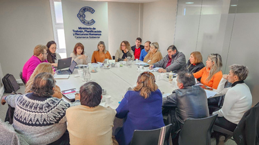 Reunión. Entre la intersindical docente y los Ministerios de Educación y de Trabajo.