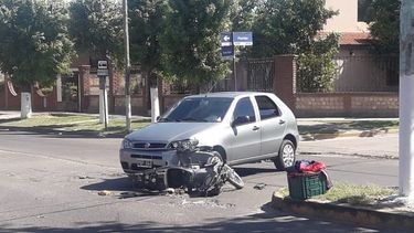 Embarazada sufrió lesiones tras chocar la moto en que se conducía