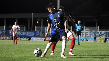 villa cubas perdio 3 a 0 con sarmiento de la banda