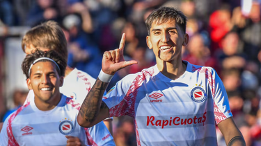 argentinos goleo a racing y lo empujo al fondo de la tabla