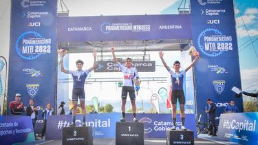 Podio de la junior en el Panamericano en El Jumeal.&nbsp;