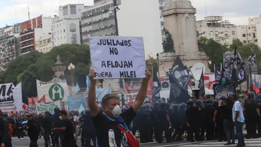 el gobierno denuncio a la jueza que libero a los detenidos durante la marcha de jubilados