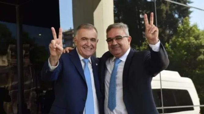 Gobernadores. De Tucumán y Catamarca, Osvaldo Jaldo y Raúl Jalil.
