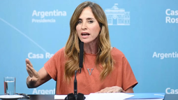 La ministra Tolosa Paz confirmó la baja de 100 mil beneficiarios del Potenciar Trabajo.