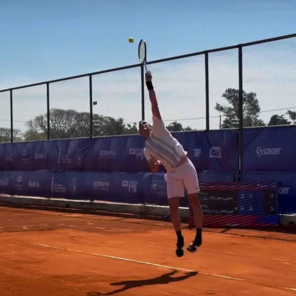 Manu La Serna alcanzó la medalla de plata en dobles