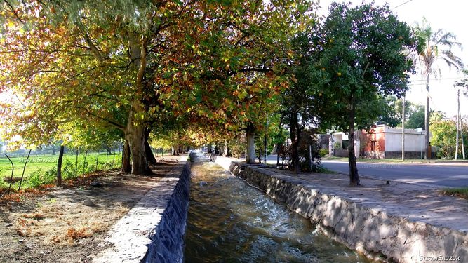 Canal. Presenta un notable estado de deterioro en su infraestructura.