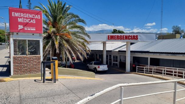 dos jovenes hospitalizados tras derrapar en moto en san antonio dos jovenes hospitalizados tras derrapar en moto en san antonio