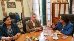 Lucía Corpacci recibió a Felipe Solá en Casa de Gobierno