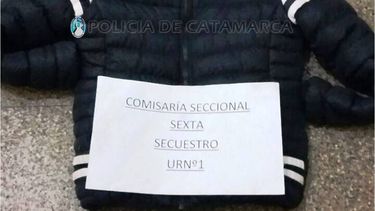 Un niño de 13 años fue detenido por robar una campera