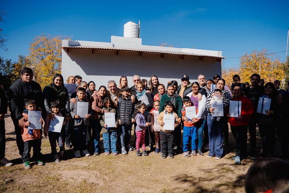 ENTREGA DE VIVIENDAS 1.jpg