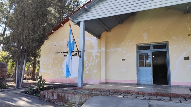 Por falta de acuerdo, se paralizó la obra de la Escuela  Nº 267