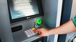 Confirman fechas de acreditación de haberes para la Administración Pública