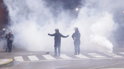 Trabajadores de prensa fueron heridos con gases lacrimógenos y balas de goma durante la marcha universitaria