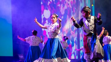 A puro folclore. Con mucha actitud, los pequeños brillaron.