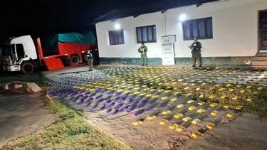 Secuestraron más de 430 kilos de cocaína y detuvieron a un hombre
