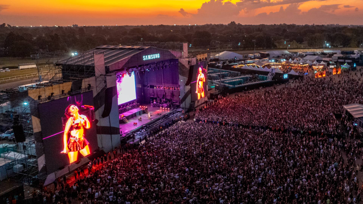 Lollapalooza confirmó su grilla para 2027: Travis Scott, Charli xcx, Tini y The Neighbourhood