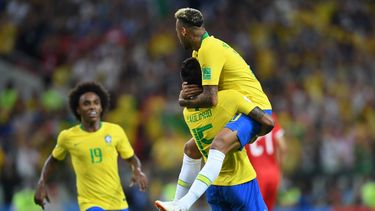 brasil gano y chocara con mexico