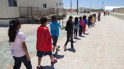 Denuncian condiciones inhumanas en el Centro de Detención Familiar de Dilley, en Texas Denuncian condiciones inhumanas en el Centro de Detención Familiar de Dilley, en Texas