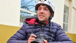 Suspendieron la muestra fotográfica de Pablo Grillo y crecen las denuncias por censura política Suspendieron la muestra fotográfica de Pablo Grillo y crecen las denuncias por censura política