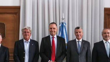 El G-6 se reunió con Adorni y respaldó la reforma laboral