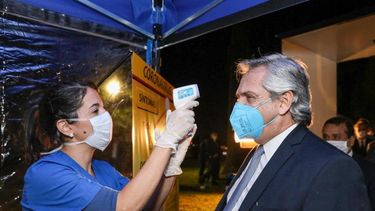 Fernández tiene que tener más cuidado, dijo médico asesor del Gobierno