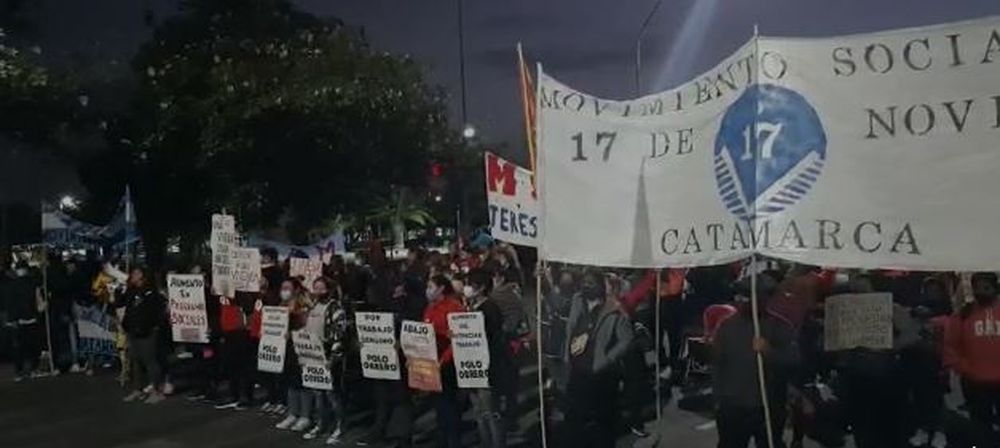acampe piquetero.JPG