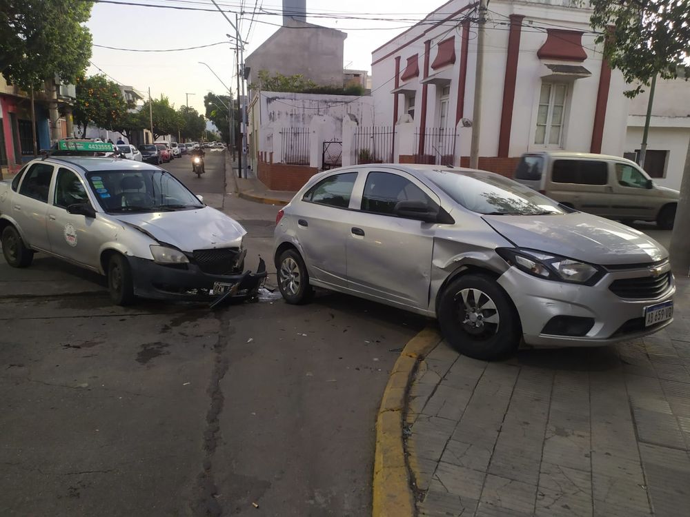 almagri y rivadavia accidente 3.jpg