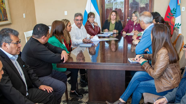 ies: se firmo el convenio para concursar jefaturas