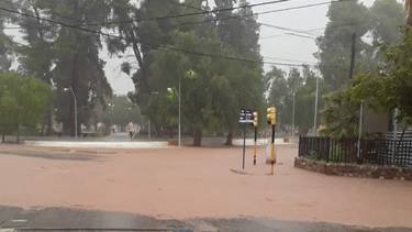 La plaza de la ciudad inundada. Foto: Gentileza Alejandro Nieva