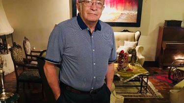 el colegio medico puso el nombre del dr. macedo al premio para jovenes destacados