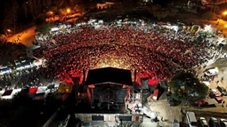 Festivales: de la crítica a la vidriera política