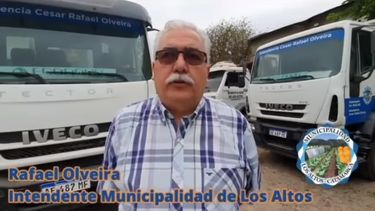 Pasen y vean. El exintendente de Los Altos Rafael Olveira se jactó de dejar un parque automotor de lujo.