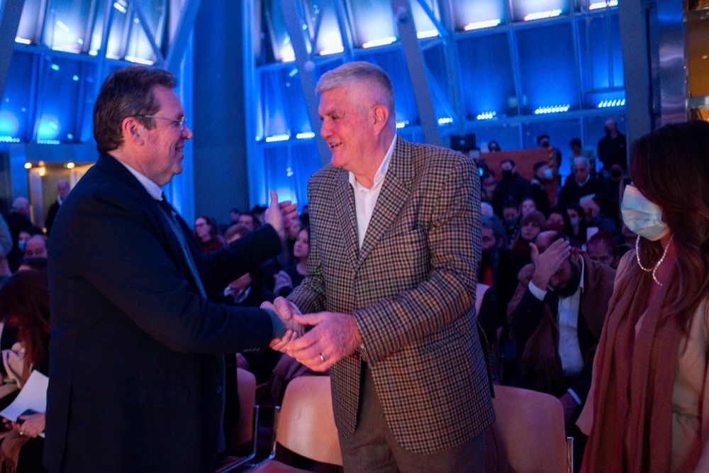 brunello roberto presentacion poncho 2022.jpg