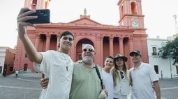 El turismo generó un movimiento de 2.380 millones de pesos en Catamarca El turismo generó un movimiento de 2.380 millones de pesos en Catamarca