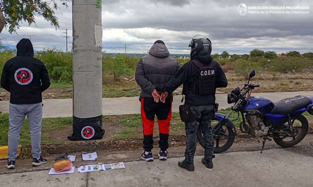 Secuestraron más de siete kilos de marihuana y detuvieron a un joven Secuestraron más de siete kilos de marihuana y detuvieron a un joven