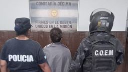 Aprehenden a una joven tras un presunto arrebato en el centro capitalino Aprehenden a una joven tras un presunto arrebato en el centro capitalino