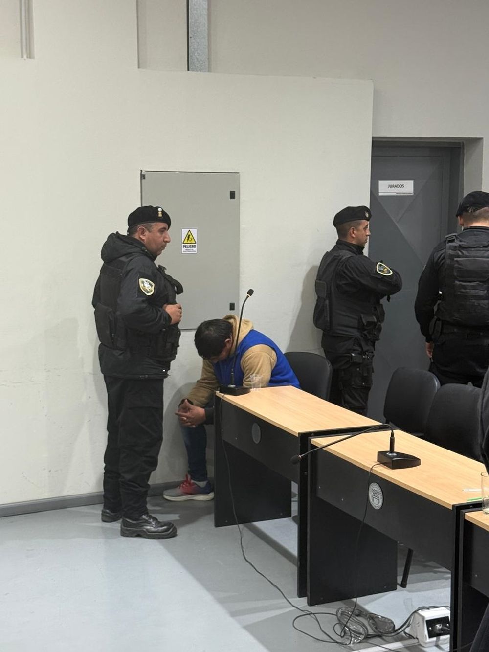 Vera. Reconció que robó la garrafa que tenía Monje en su casa, y negó haber cometido el asesinato.&nbsp;